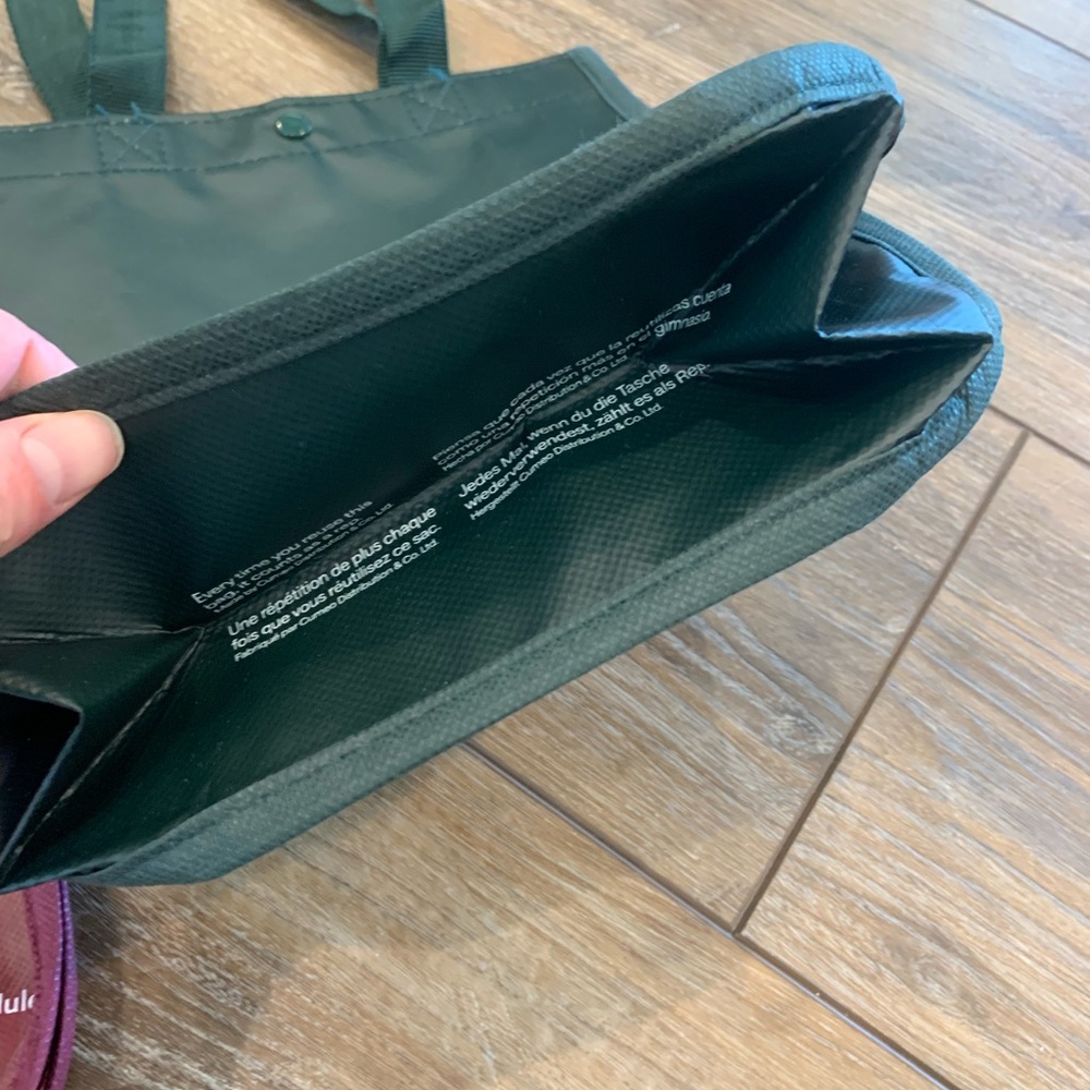 3 Reusable Lululemon Bags - Picture 5 of 5
